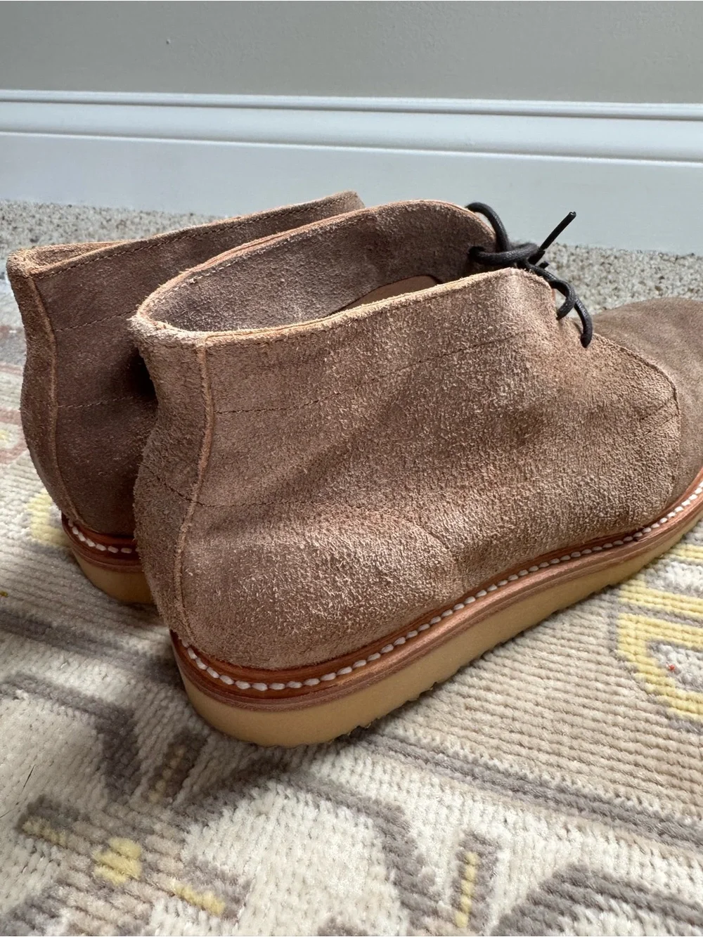 Suede Chukka Boots for Men in Olive-Tan